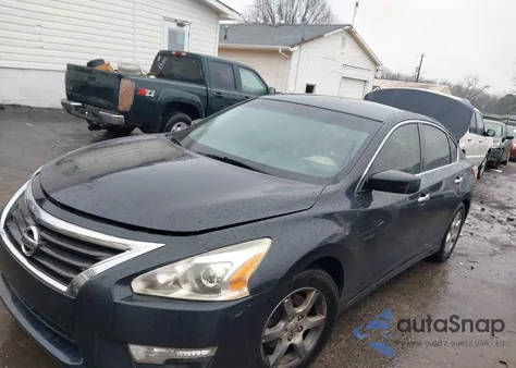 2013 Nissan Altima 2.5 из США, поврежденный, VIN 1N4AL3AP7DN477614